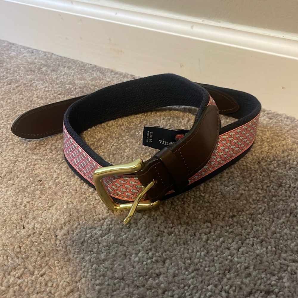 Vineyard Vines Men’s Whale Pattern Leather Canvas Belt size 30